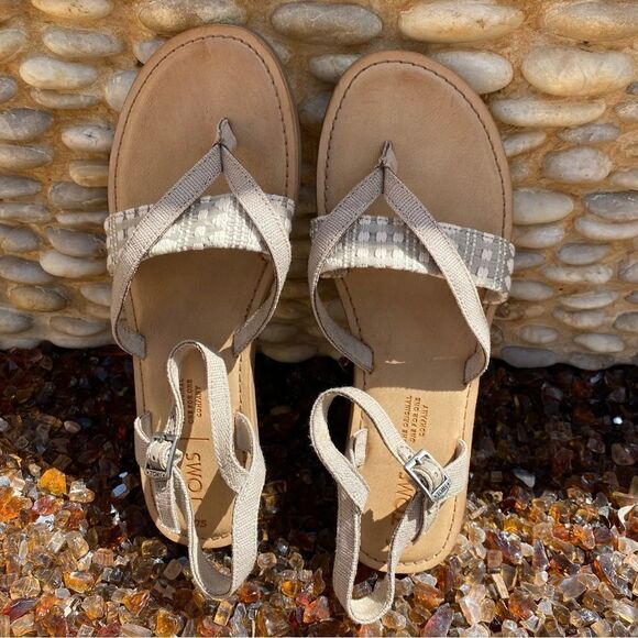 Toms Lexie Novelty Tribal Beige/White Canvas Sandal. Sz 7.5 Excellent Condition! - Picture 7 of 12
